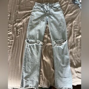 Good American Good 90’s fit jeans!